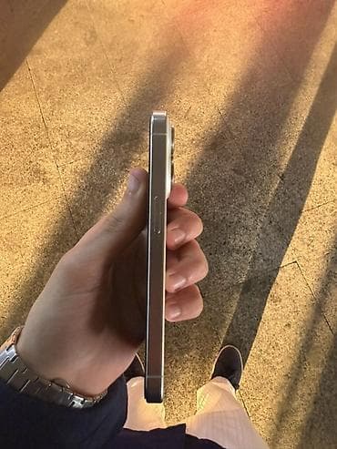 i̇pone 14: IPhone 15 Pro, 128 GB, Ağ, Zəmanət, Simsiz şarj, Face ID — 3