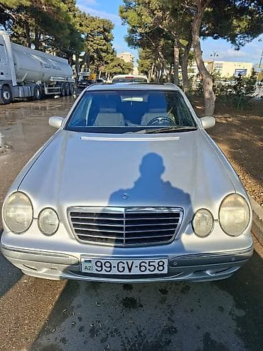 oturacaqlar masin: Mercedes-Benz E 240: 2.4 l | 2000 il Sedan — 2