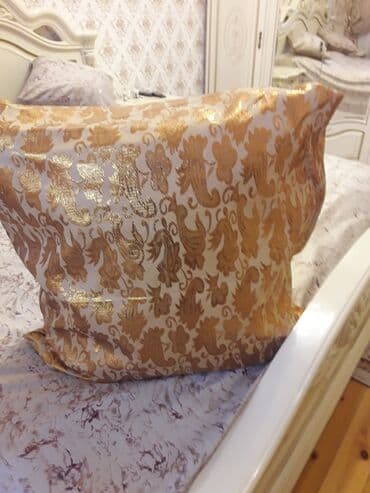 диваны в баку фото: Təzədir.qaz tükündəndir. 4 ədəddir. birisi 20 azn dir. çox endirimli — 4