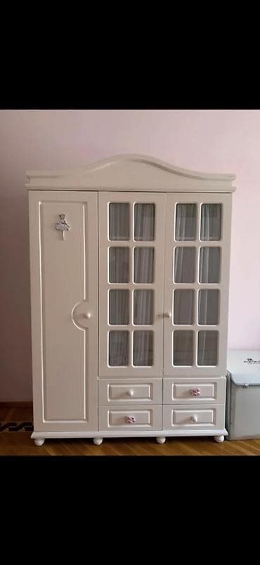 gence qapılar: Qız üçün, Beşik, Dolab — 4