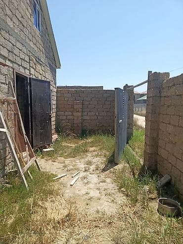 ucuz evler gence: 4 otaqlı, 95 kv. m, Kredit yoxdur, Təmirsiz — 3