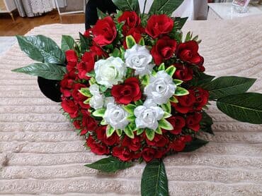 Gelin maşını bezeyi kirayəsi 15 manat