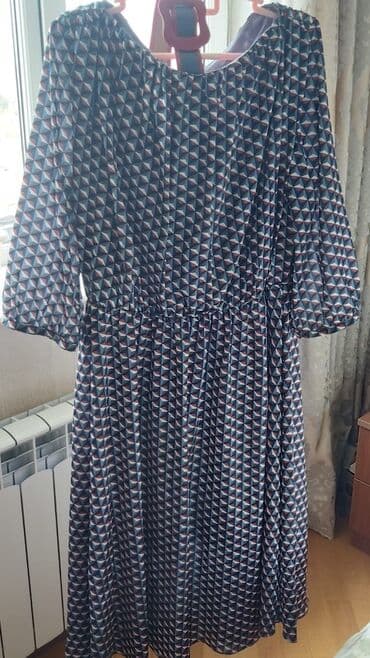 Qadın geyimi – naxışlı midi don - Model: Geniş kəsimli, bel hissəsi