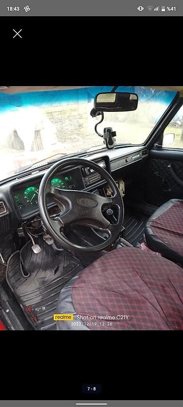 ford transit kreditle satisi: VAZ 2104, universal, qırmızı rəng. - Kuzov: 5 qapılı universal gövdə — 6