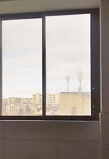 İşlənmiş İkiqat şüşə paketi Plastik pəncərə, Еni: 117 sm, Uzunluğu: 120 sm