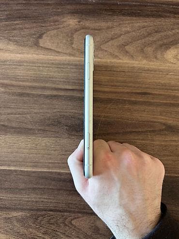 telefon ucun tripod: IPhone 11, 64 GB, Ağ, Zəmanət, Simsiz şarj, Face ID — 10