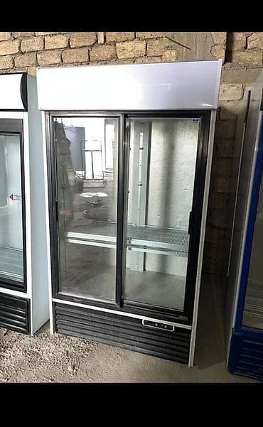 İki qapılı şüşə vitrinli soyuducu dolab - Mağaza, kafe və marketlər