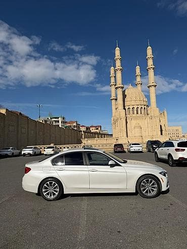 BMW: BMW 320: 0.2 л | Седан — 3