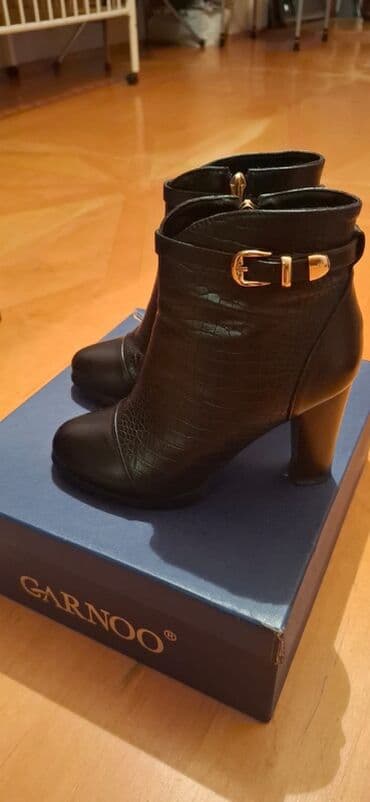 ZİL: Ölçü: 36, rəng - Qara, İşlənmiş — 2