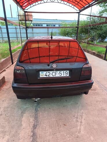 реставрация салона авто: Avtomobilin iç görünüşü. Avtomobilin salonunda qırmızı və qara — 12