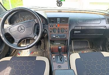w204 turbo az: Mercedes-Benz 220: 2.2 l | 1994 il Sedan — 5