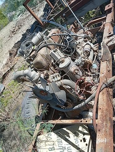 Sovet istehsalı yolsuzluq avtomobili üçün tam güc aqreqatı satılır