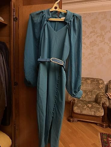 Teal rəngdə zərif qadın donu - Uzun model, axıcı parça - V-yaxa