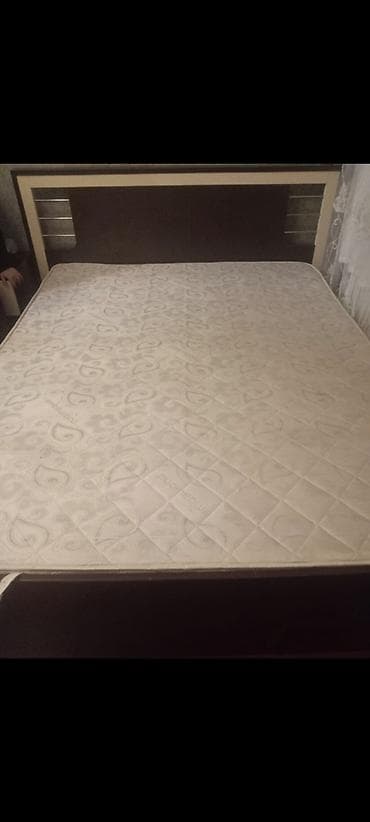 yaş aboy: İki nəfərlik yataq dəsti - Çərçivə: tünd qəhvəyi-gölgə tonlarında — 1