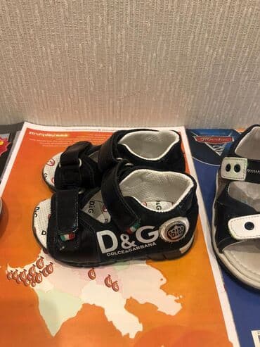 usaq ucun ayaqqabilar: Bossonojki ve yay ayaqqabi,hamisi 21 razmer .Bossonojki ortopedik — 8