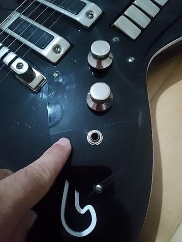 İdman və hobbi: Salam Elektro gitara satilir problem fln yoxdur islekdir toy — 5