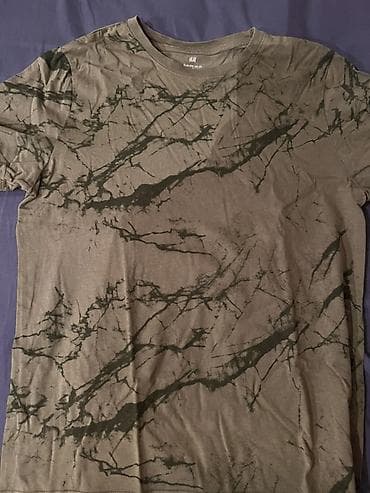 Футболки: H&M Printed T‑shirt - Rəng: Xaki yaşıl/Tie‑dye - Üst hissə — 2