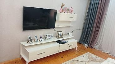 2 ci el tv: *ZB* *TV STEND SALOĞLU* Qiymət *200 AZN* ünvan Xırdalan E — 1