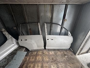 40 kuza prius: Məhsul: Avtomobil kuzov hissələri – sağ və sol arxa qapılar, sağ ön — 1