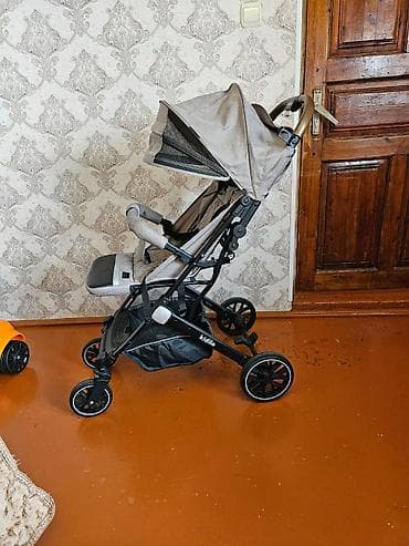 Gəzinti arabaları: Klassik gəzinti arabası, Kidilo, Yeni, Cins: Oğlan, Yaş: 6-12 ay, Ödənişli çatdırılma — 1