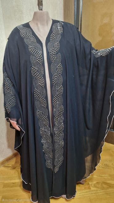 qadin jaketleri: Qadınlar üçün uzun qara üst geyimi (abaya) - Femuarlı (zamoklu), uzun — 3