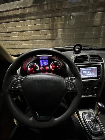 ravon r4 lizing: Chery Tiggo (T11): 1.9 l | 2013 il — 7