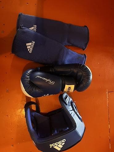 Təcili Satılır! Kikbok qoruyucu dəst Dəstdə olanlar: 1 ədəd Adidas lalafo.az -da Təcili Satılır! Kikbok qoruyucu dəst Dəstdə olanlar: 1 ədəd Adidas