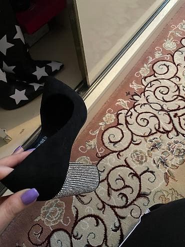 ayaqqabilar krasovka: Tuflilər, Ölçü: 38.5, rəng - Qara, Yeni — 8