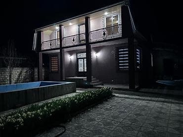 yevlaxda evler: Ev əşyalıdır. İstilik sistemi kombidir. Hər şəraiti var. Qaraj və — 2