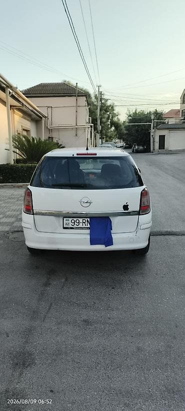 Avtomobil satışı: Opel Astra: 1.3 l | 2010 il 360000 km Universal — 3