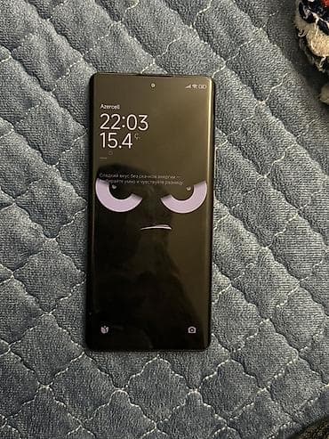 telefon htc: Smartfon – 3 kamera modullu arxa blok, yanlarda səs tənzimləmə və güc — 6