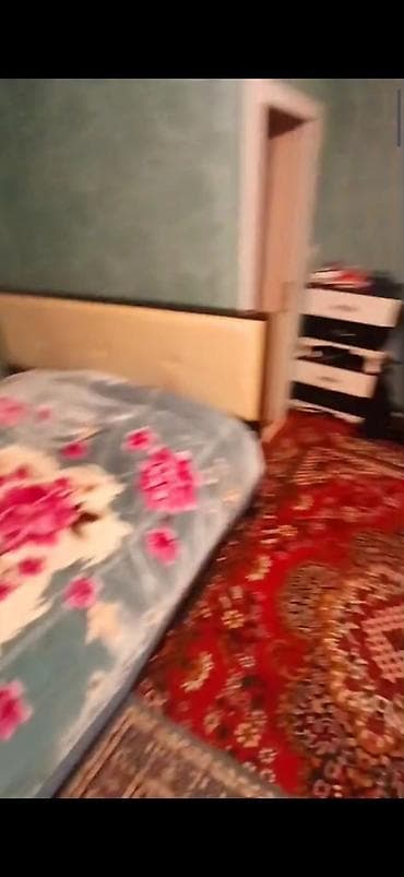 xırdalanda satılan evler: Xirdalanda Grandmartın arxasinda 1 otaqli qapidan girmə ev satılır — 3