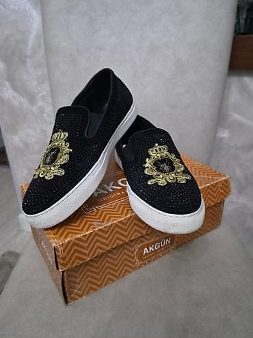 "Dolce & Gabbana " Ayaqqabısı Yenidir Yaz - Yay Ayaqqabısıdır — 1
