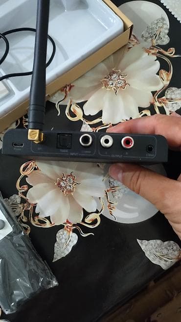 usb hard disk: Salam prozor firmasına məxsus olan bluetooth cihaz satıram köhnə — 1
