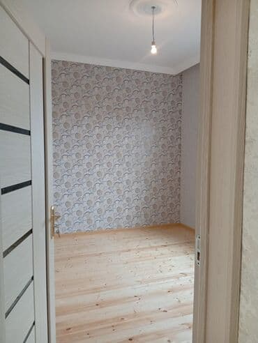 bayilda tecili satilan evler: Savalanın girişində 2 sot yarımda 120 kvadrat 4 otaqlı yola 300 metr — 3