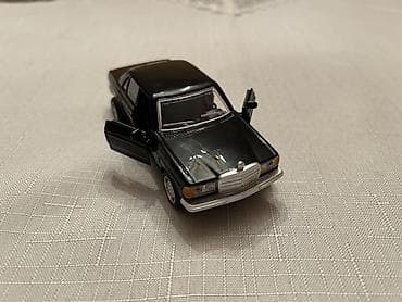 suktur: Miqyaslı model avtomobil – klassik Mercedes-Benz sedan - Rəng: qara — 7