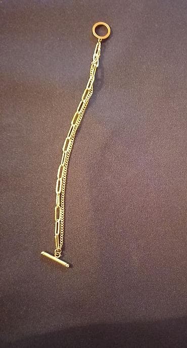 mini çanta: Paslanmaz metaldan rəngli qaşlarla üzük, sırğa, klon dəsti. Və ayrıca — 8