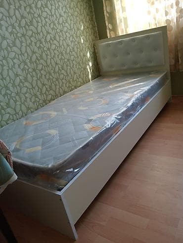 tek divan: Məhsul: Yumşaq başlıqlı yataq çərçivələri və döşəklər dəsti Təsvir: - — 4