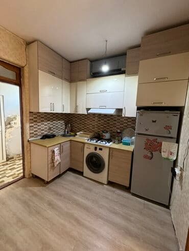 məhəmmədli ev: 3 otaqlı, 72 kv. m, Orta təmir — 7