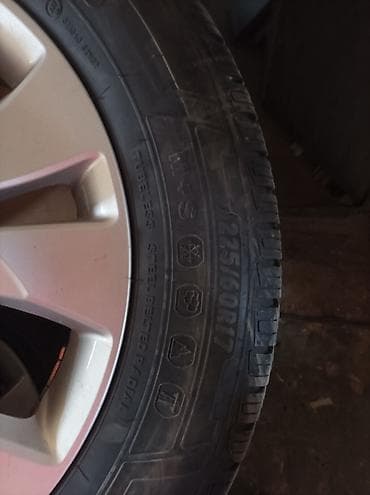 disk tekerler type 0: Disk təkər Honda 225 / 60 / R 17, 5 Boltlu — 2