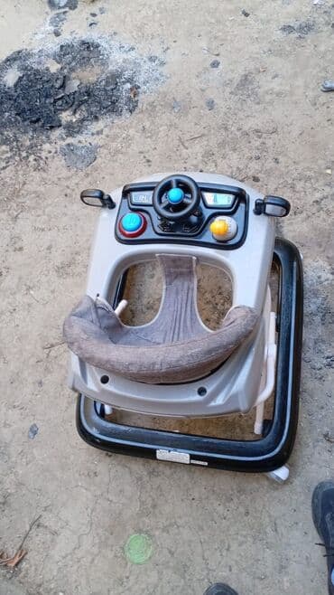 yuxuda körpe uşaq görmek: Uşaq gəzdirici (baby walker) - Avtomobil dizaynlı panel: sükan — 2