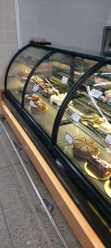 böyük soyuducu: Yüksək keyfiyyətdə şirniyyat vitrinlərinin istənilən ölçü və dizaynda — 11