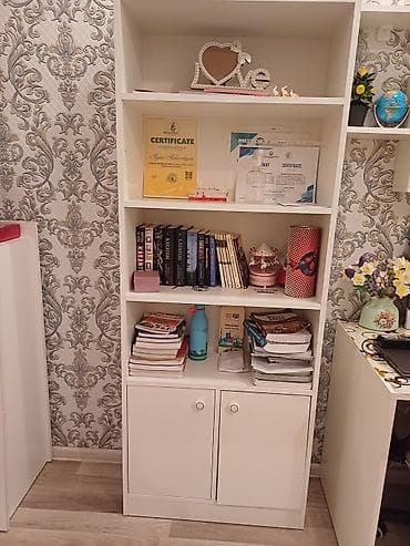 kitab refi: Ağ rəngdə yataq otağı mebel dəsti Tərkibi: - Geniş komod: 6 böyük — 5