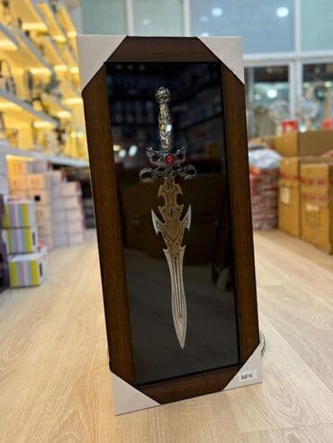 SİM-kartlar: Qablı dekorativ xəncər tablo - Çərçivə: tünd qəhvəyi taxta effektli — 2