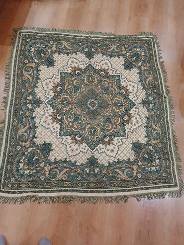 Шины и диски: Keçmişin keyfiyyetli qalin saçaqli süfresi šekilde rengi solğun dûşüb — 1