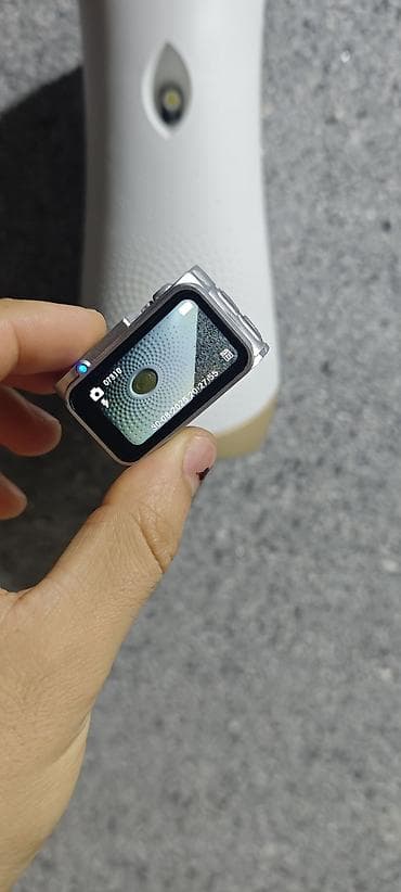 osmo pocket 3 creator combo: Mini rəqəmsal kamera – 2K video və foto - Kompakt ölçü: ovuc içinə — 3