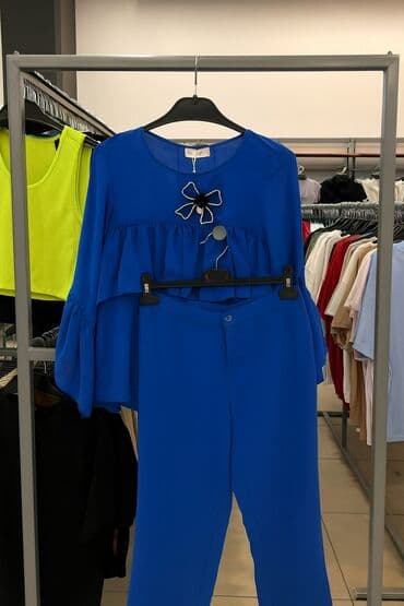 qadin kostyum modelleri 2022: Troyka 3 deneli kastyum 42 razmer Turkiyenindi 1 defe geyinilib cemi — 1