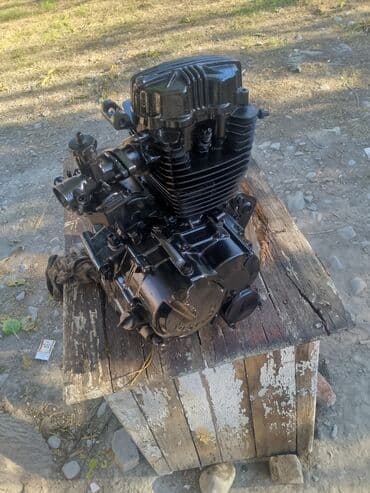 питбайк в баку купить: Motosiklet mühərriki satılır. Texniki təsvir: - Tək silindrli, hava — 1