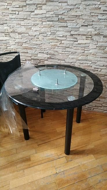 iso stul: Şüşə nahar masası və stul dəsti Masa əla vəziyyətdədir, 4 stulu var — 1