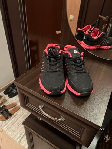 platforma qadın krossovkaları: Ölçü: 40, rəng - Qara, Yeni — 5